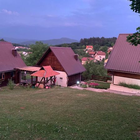 Guesthouse Stefanac โอโทชาส ภายนอก รูปภาพ
