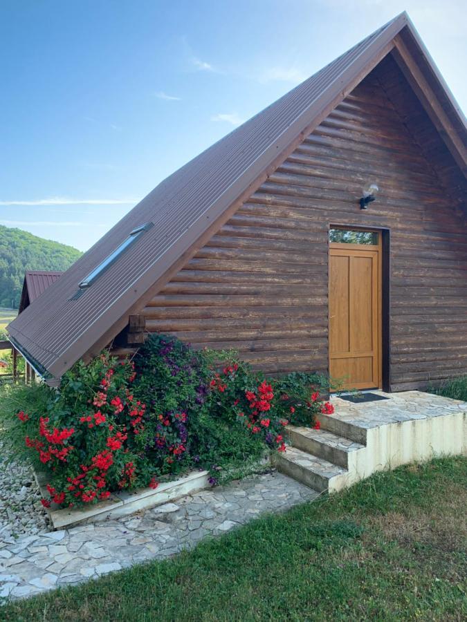Guesthouse Stefanac โอโทชาส ภายนอก รูปภาพ