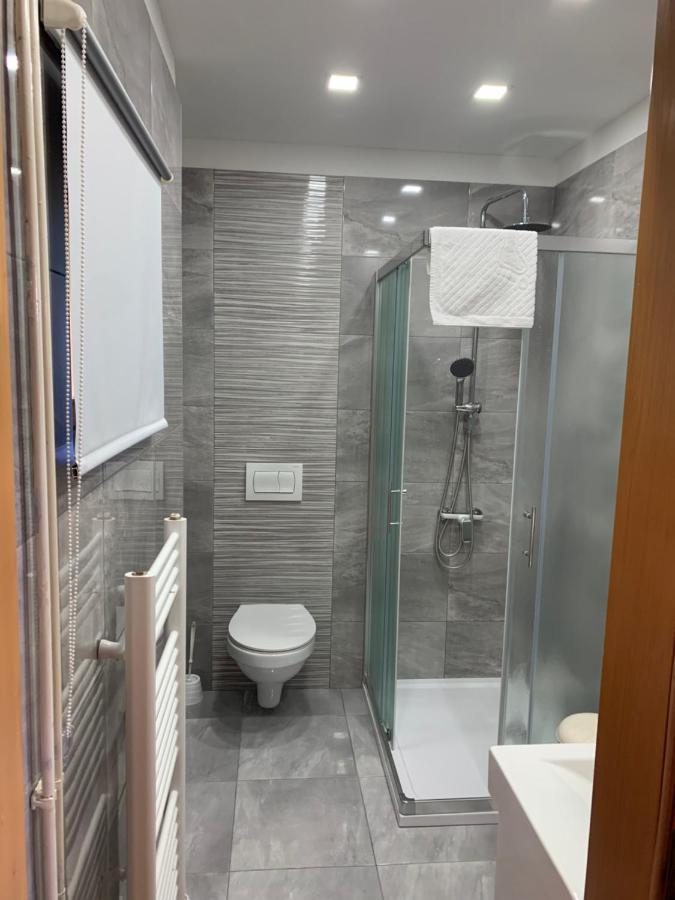 Guesthouse Stefanac โอโทชาส ภายนอก รูปภาพ