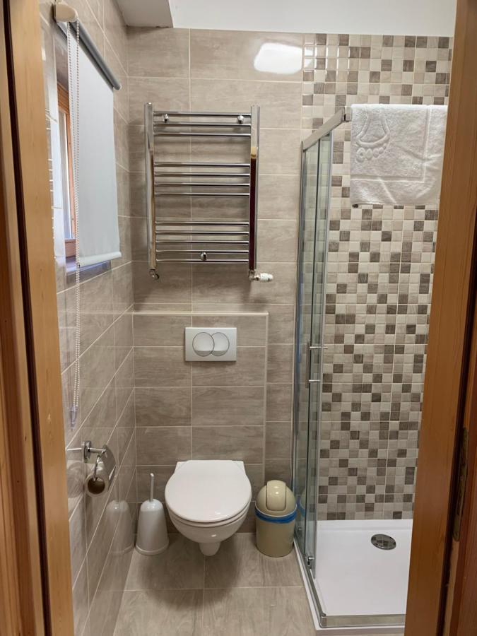 Guesthouse Stefanac โอโทชาส ภายนอก รูปภาพ