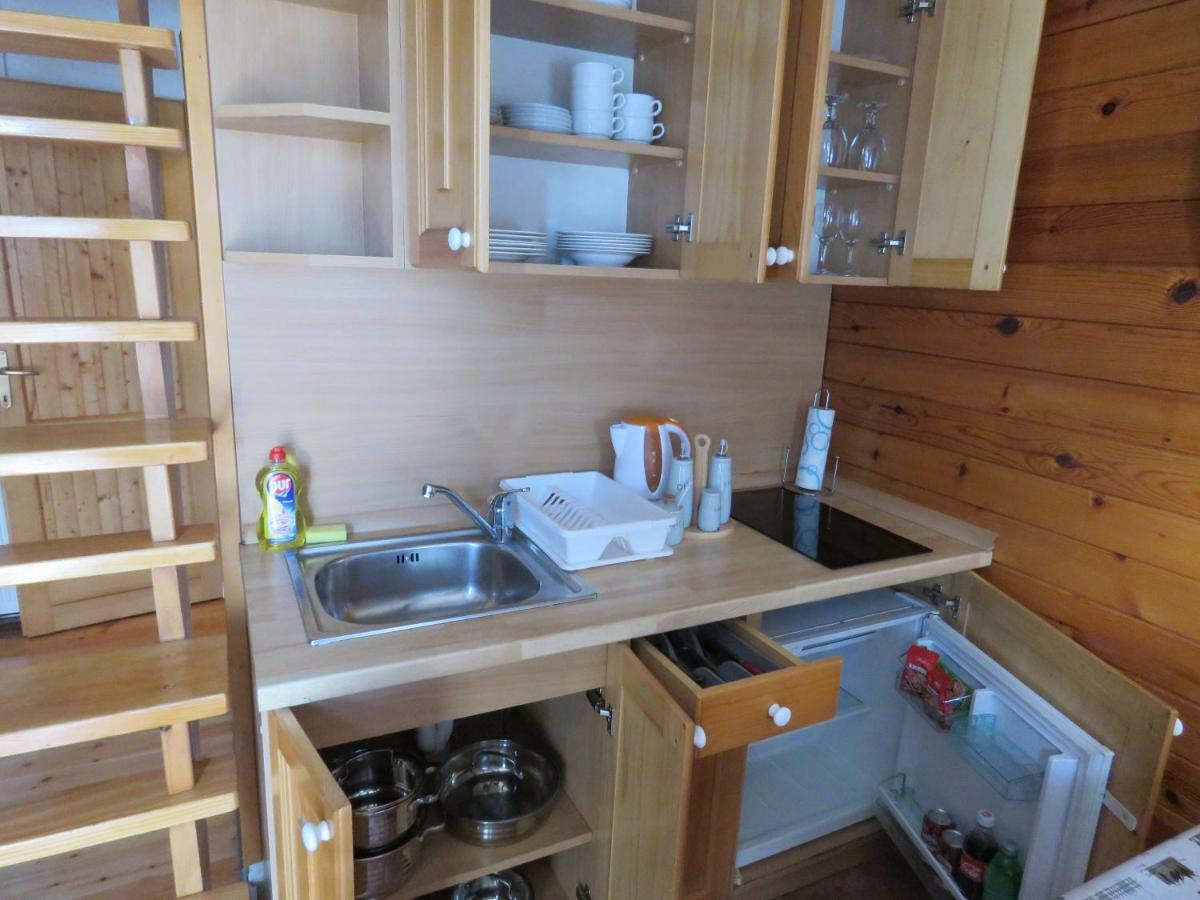 Guesthouse Stefanac โอโทชาส ภายนอก รูปภาพ